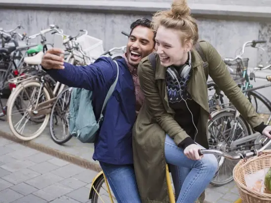students on bikes Rotterdam 